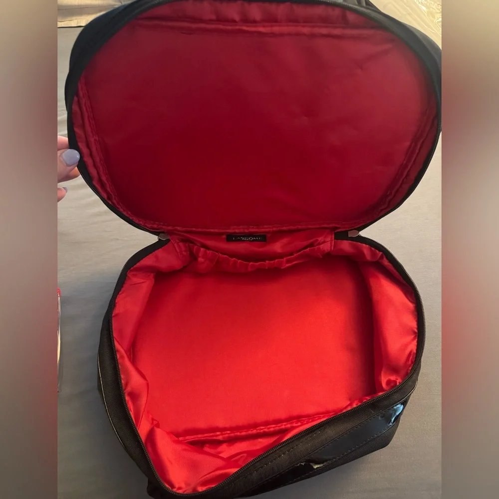 Lot of large Estée Lauder Makeup Bag, small Murad pouch and small Ulta pouch